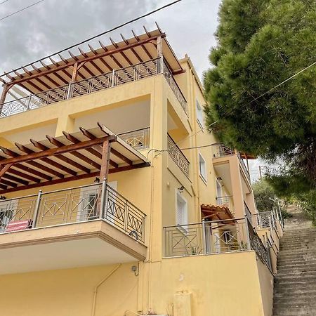 Afroditi'S Apartment Superb View Gytheio Exterior foto