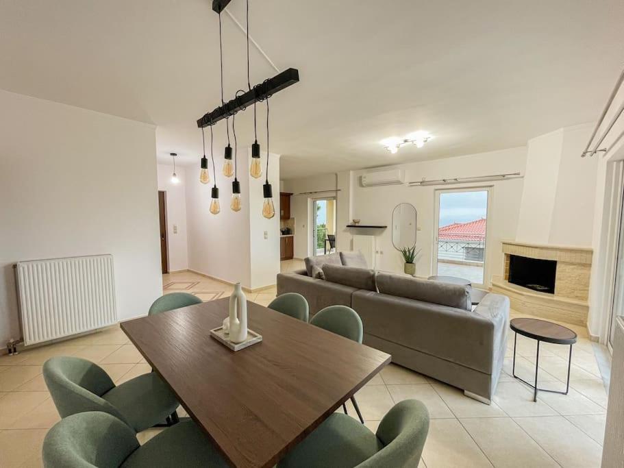 Afroditi'S Apartment Superb View Gytheio Exterior foto